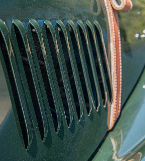 A detail image from a classic {{$manufacturer}}