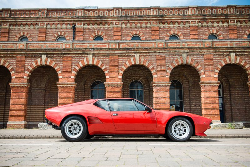 De Tomaso, DeTomaso, coupé, De Tomaso Pantera, Pantera, head to head, Alfa Romeo, Alfa Romeo Montreal, Montreal, Italian car, motoring, automotive, sports car, classic car, car and classic, carandclassic.co.uk, retro, rare, V8, coupé