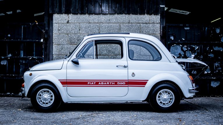 Abarth, Abarth 595, 595, 500, Fiat, Fiat 500,. hot hatch, classic car, retro car, motoring, automotive, carandclassic, carandclassic.co.uk, classic Fiat, Classic Abarth,