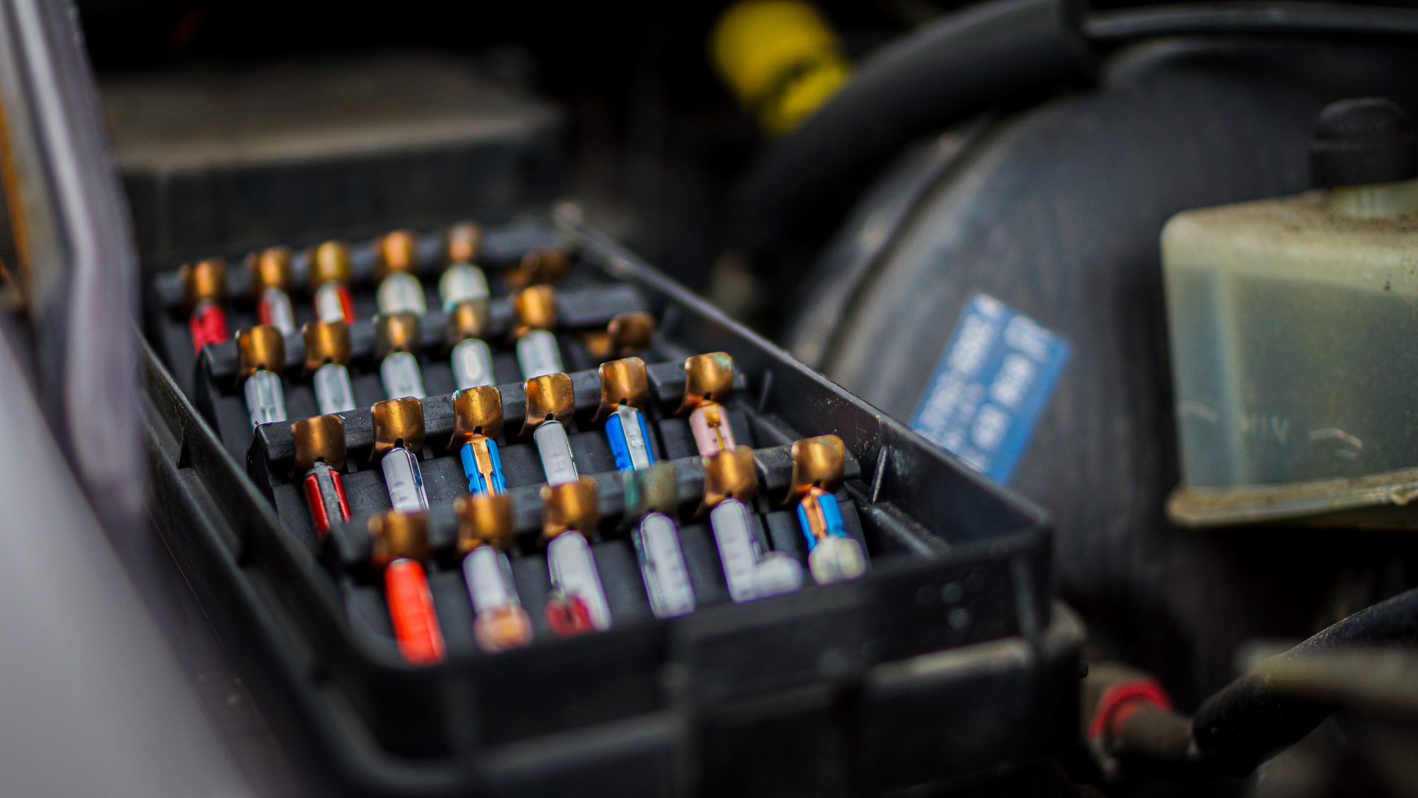 Project W124 – Car & Classic Buys a Benz | Car & Classic Magazine