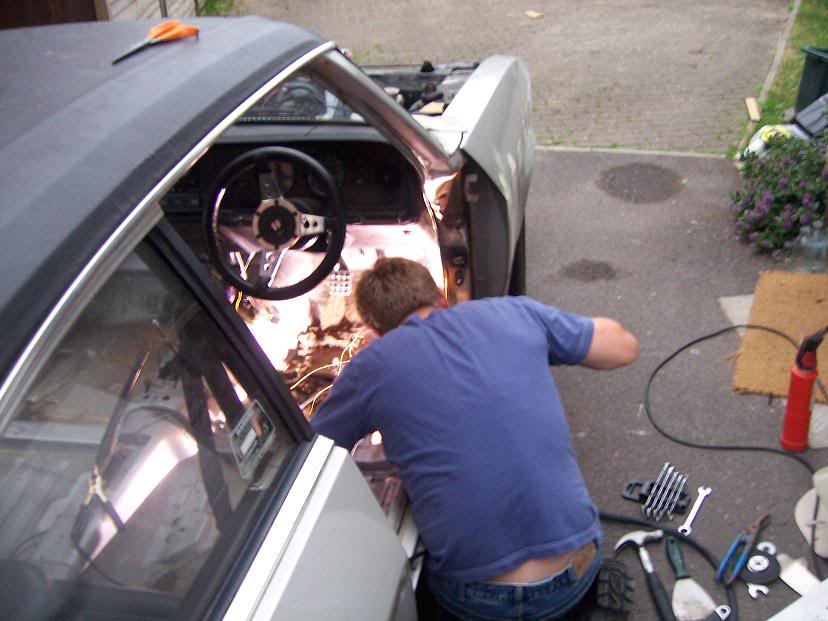 Classic car, classic car restoration, restoration, project car, car bodge, car repair, classic car repair, blog, classic car, retro car, motoring, automotive, carandclassic, carandclassic.co.uk