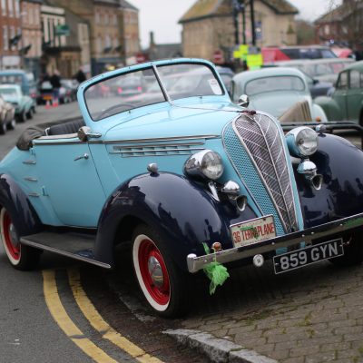 classic car show, really loud, Morris, Ford, Vauxhall, Humber, Warburg, Plymouth, Dodge, Poniac, Volvo, Austin, Renault, classic car meet, car show, Brackley classic car show, Brackley meet, carandclassic, carandclassic.co.uk