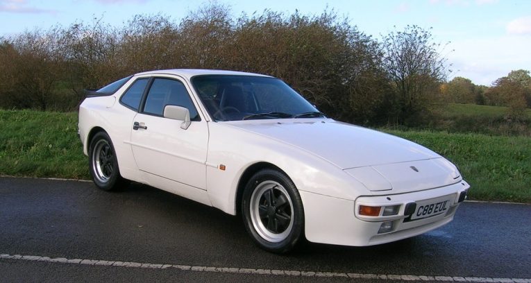 944, Porsche, Porsche 944, classic car, retro car, project car, restoarion project, motoring automotive, Porsche 944, Porsche 924, car and classic, carandclassic.co.uk