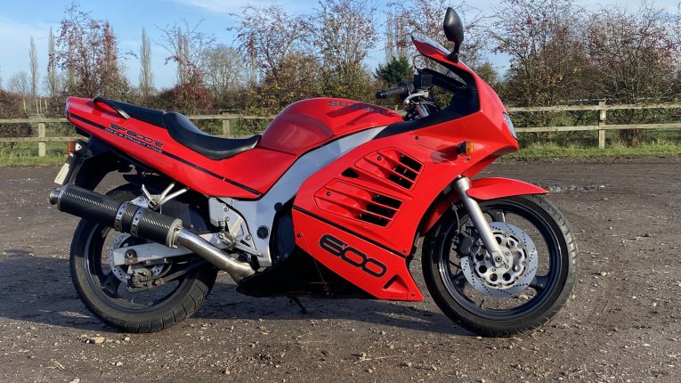 Classic bike, retro bike, bike project, Suzuki, Suzuki RF600R, RF600R, motoring, automotive, car and classic, carandclassic.co.uk, sportsbike