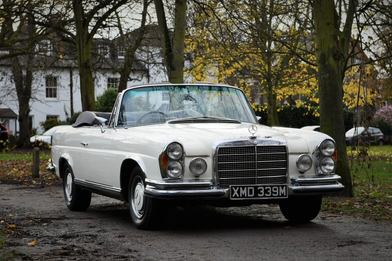 Mercedes, Mercedes-Benz, Mercedes-Benz 280SE, 280SE, W111, Mercedes-Benz cabriolet, cabriolot, convertible, classic car, retro car, motoring, automotive, car and classic, car and classic auctions, motoring, automotive, car, cars
