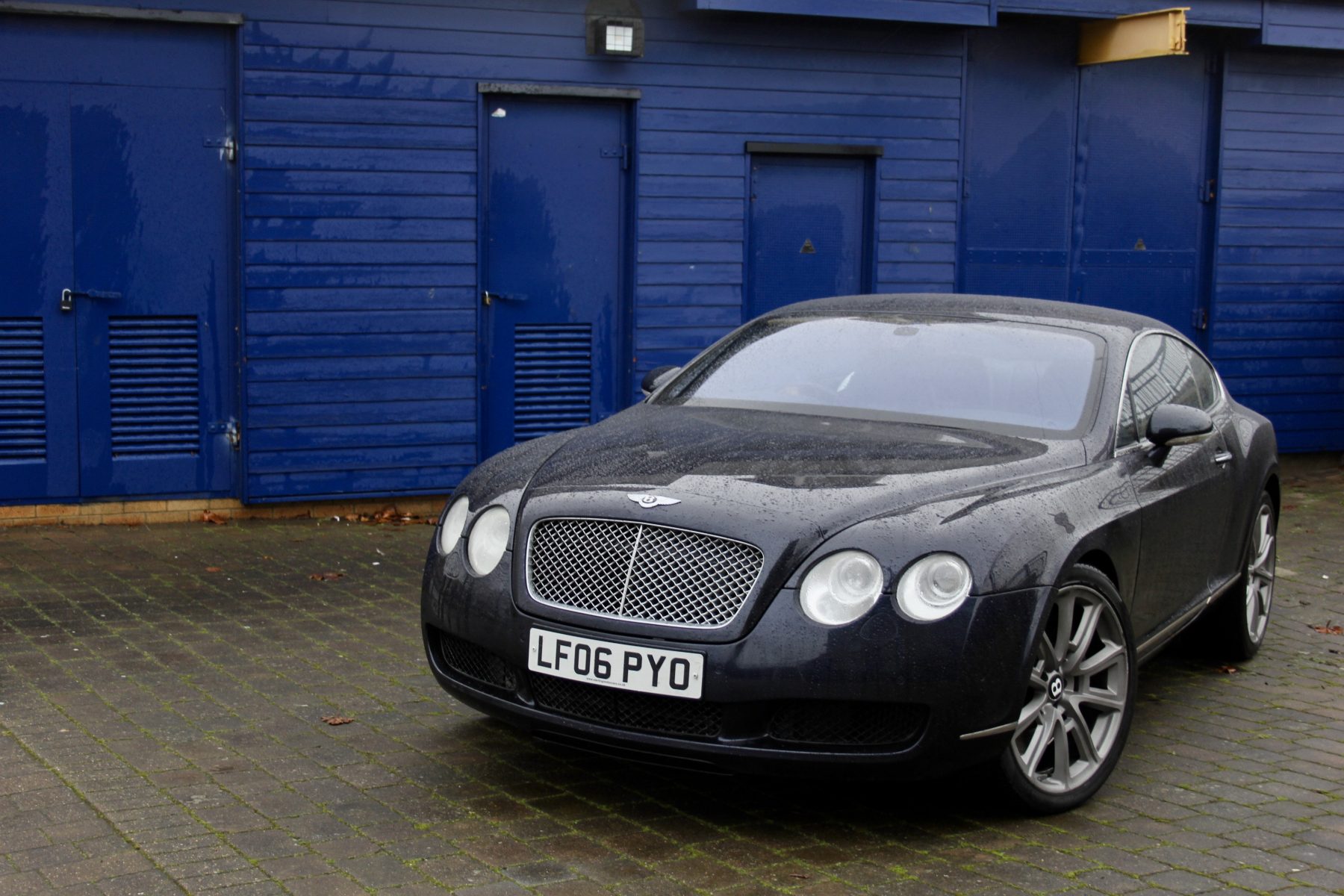 Live the Luxury Dream – Bentley & Rolls Royce | Car & Classic Magazine