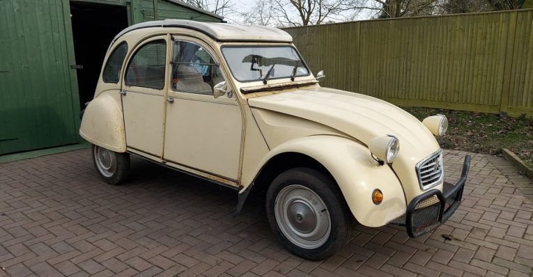 Citroen, 2CV, 2CV6, Citroen 2CV6. classic car, retro car, project car, restoration project, motoring, automotive, carandclassic.co.uk, car and classic