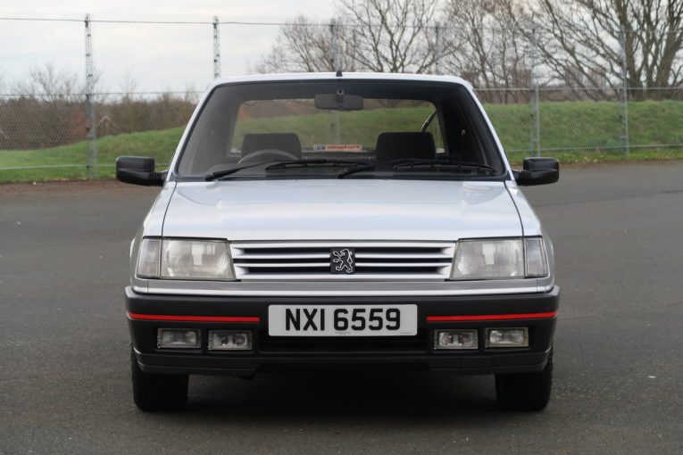 Peugeot, 309, 309 GTi, Peugeot 309 GTi, 205 GTi, Peugeot 205 GTi, hot hatch, Golf GTi, classic car, retro car, motoring, automotive, car and classic, carandclassic.co.uk, French car,