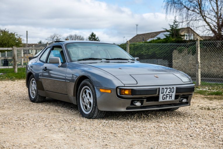 Porsche, 944, Porsche 944, 924, Porsche 924, 911, Porsche 911, project car, classic car, retro car, motoring, automotive, classic car, retro car, barn find, restoration project, car and classic auctions, auction car, retro car, barn find