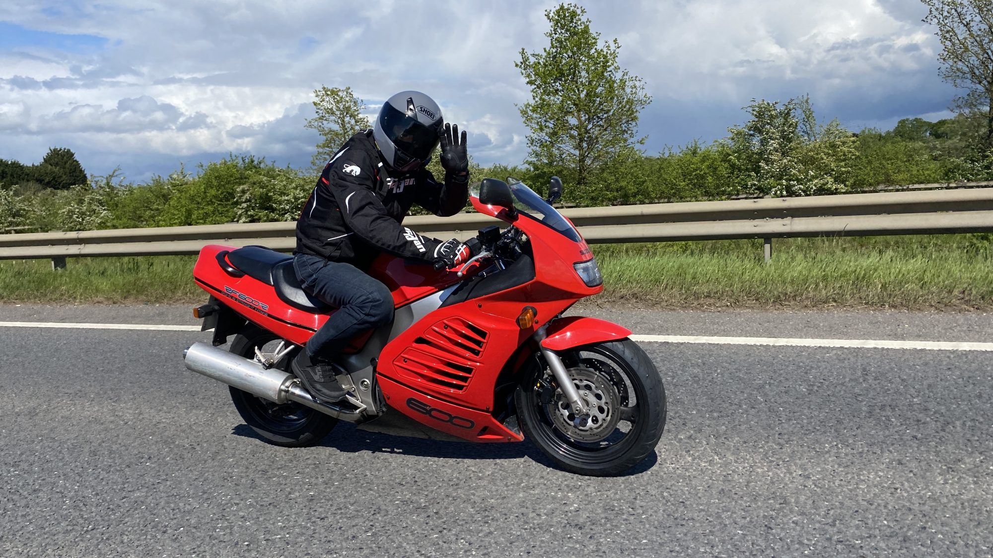 1997 Suzuki RF600R – Time To Hit The Road | Car & Classic Magazine