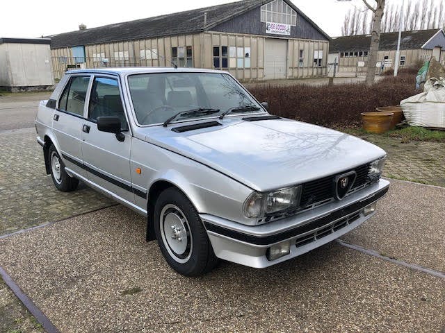 Giulietta, Nuova Giulietta, Alfa Romeo, Alfa, car and classic, car and classic auctions, carandclassic.co.uk, motoring, automotive, Italian car, 80s car, auction, motoring, automotive, classic, retro