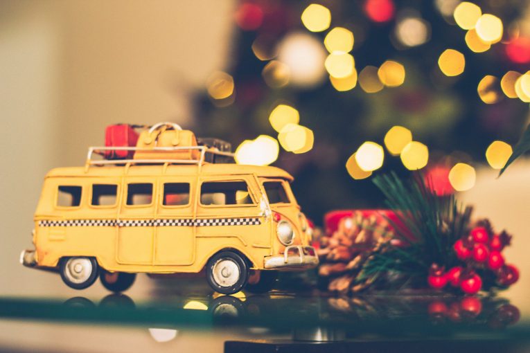 Christmas, car christmas, mercedes-menz, die hard, scrooged, coca cola, truck, motoring, automotive, police car, christmas lights, christmas movie, car and classic, carandclassic.co.uk, retro, classic, festive car, chevrolet corvette, corvette, eartha kitt,