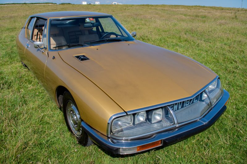 Citroën SM, Citroen, SM, DS, Citroen DS, French classic car, french car, motoring, automotive, car and classic, carandclassic.co.uk, retro, classic, futurism, future car