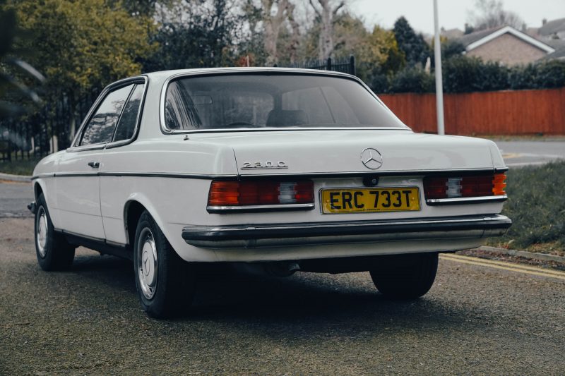 230CE, Mercedes-Benz, Mercedes, Mercedes-Benz W123, W123, 230, coupe, classic Mercedes, retro mercedes, mercedes barn find, barn find, project car, restoration project, car and classic, carandclassic.co.uk, motoring, automotive, retro, classic