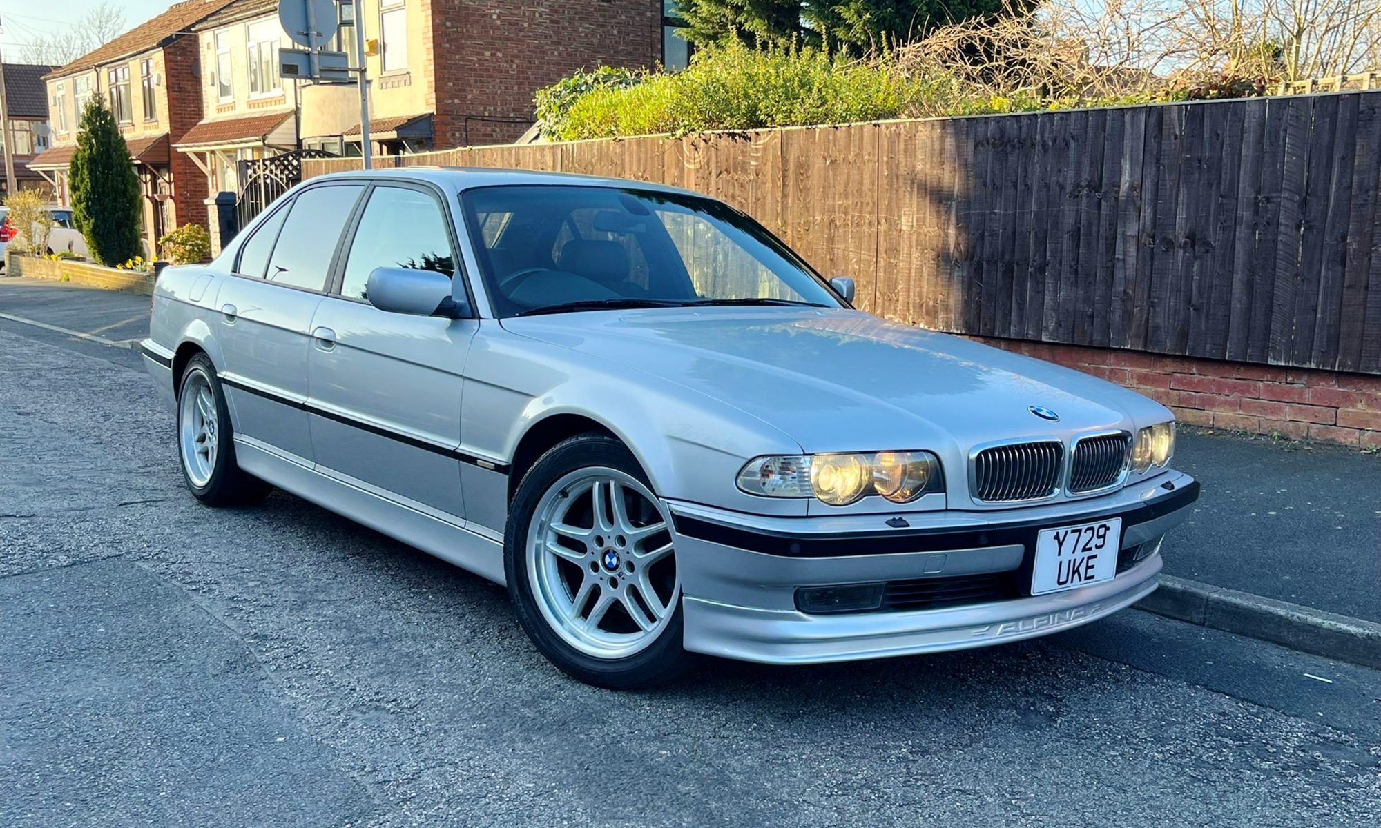 2001 BMW E38 740i – Classified of the Week | Car & Classic Magazine