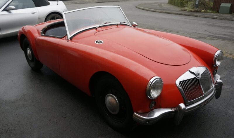 A, MG, MGA, B-Series, project car, restoration project, motoring, automotive, car and classic, carandclassic.co.uk, retro, classic, retro, 50s car, British car, roadster, convertible