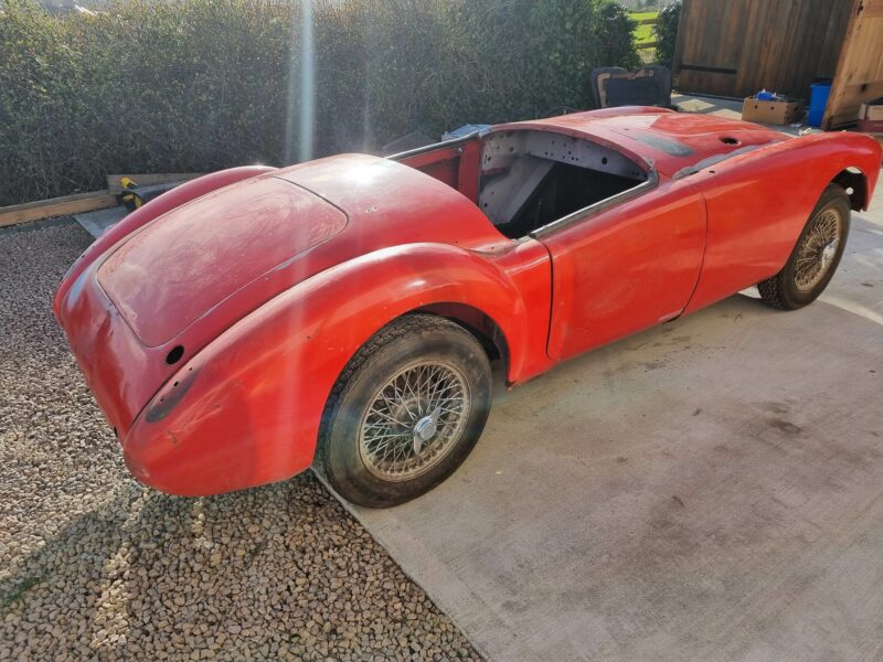 A, MG, MGA, B-Series, project car, restoration project, motoring, automotive, car and classic, carandclassic.co.uk, retro, classic, retro, 50s car, British car, roadster, convertible