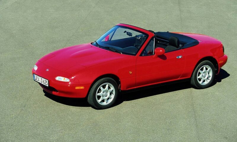 classic car, motoring, automotive, car and classic, carandclassic.co.uk, bargain, £1000, grand, Volvo 900, £1,000, Mazda MX-5, BMW E36, BMW 3 Series, Saab9-3, Saab 9-5, MG F, retro, cheap classic
