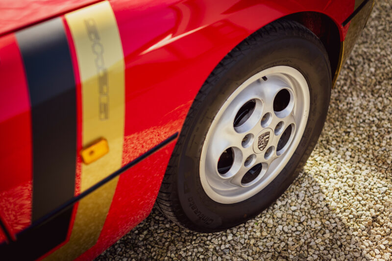 924S, Porsche, porsche 924S, Porsche 924, 924, 944, Porsche 944, classic car, retro car, motoring, automotive, car and classic, carandclassic.co.uk,