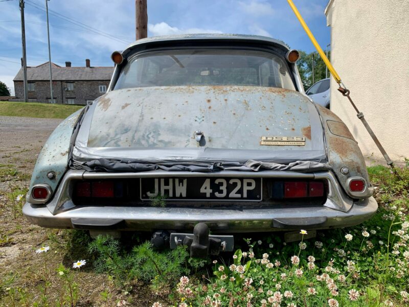 Citroën DS, DS, Citroën, French classic, project car, project Citroën DS, barn find, restoration project, classic car, retro car, rolling restoration, car and classic, carandclassic.co.uk