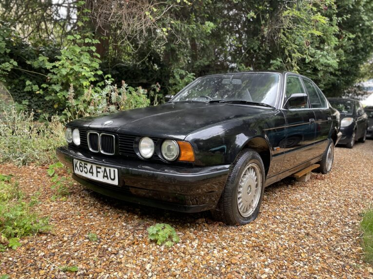 BMW 520i, BMW, E34, BMW E34, E34 520i, 520i, classic car, retro car, modern classic, motoring, automotive, BMW project car, barn find, restoration project, car and classic, carandclassic.co.uk, retro, classic, German classic car, BMW E34 for sale