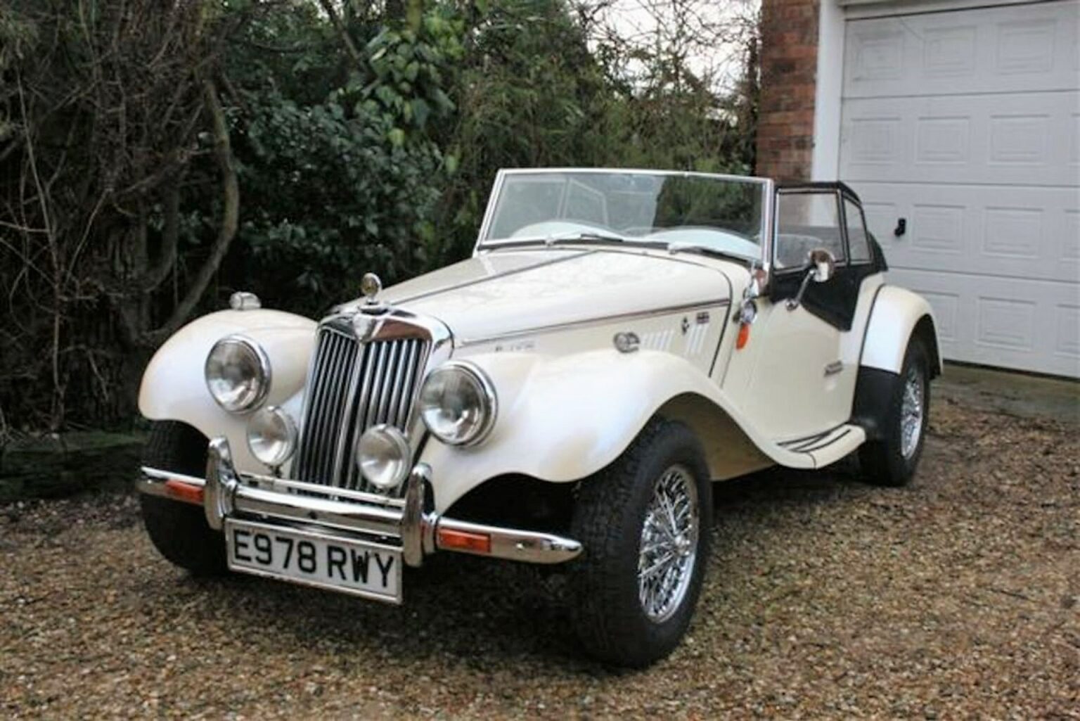 Naylor Cars A Repro Masterclass Car & Classic Magazine