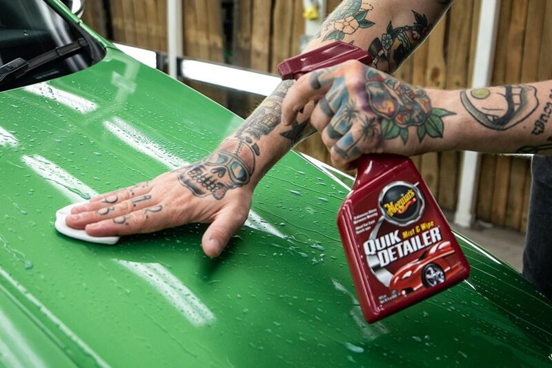 Clay bar, clay, polish, polishing, Meguiar's, garage, tools, car and classic, carandclassic.co.uk, retro car, car mechanic, car restoration, motoring, automotive, tools, car detailing, car cleaning, Meguiar's Smooth Surface Clay Kit