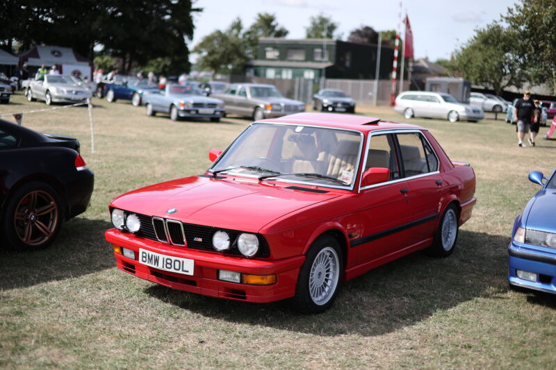 Silverstone Classic, Silverstone, Classic, motoring, automotive, car and classic, carandclassic.com, classic motorsport, austin, mini, austin healey, healey, jaguar, mercedes, cooper, bmw, ford, rs turbo, diana rs turbo, ferrari, porsche, classic motorsport event, silverstone classic 2022, classic, retro, high performance,