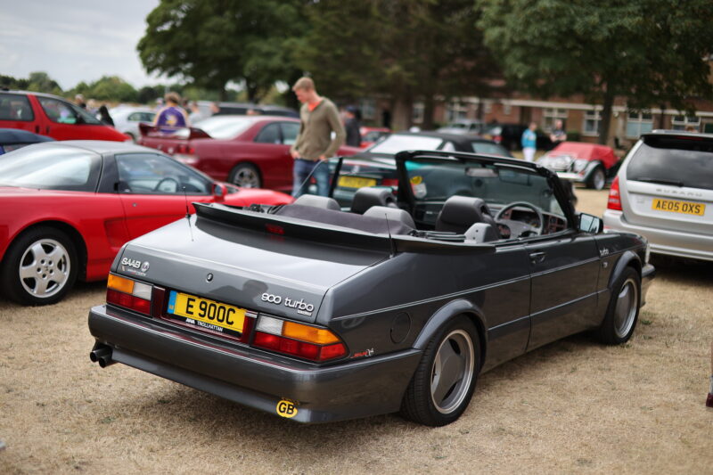 RADwood, radwood car show, car show, 90s, classic car, retro car, modified car, radwood show report, radwood UK, ford, rover, volvo, bmw, citroen, audi, lotus, lincoln, izuzu, ferrari, honda, delorean, volkswagen, peugeot, classic, retro, car and classic, carandclassic.com