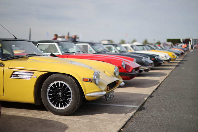 Silverstone Classic, Silverstone, Classic, motoring, automotive, car and classic, carandclassic.com, classic motorsport, austin, mini, austin healey, healey, jaguar, mercedes, cooper, bmw, ford, rs turbo, diana rs turbo, ferrari, porsche, classic motorsport event, silverstone classic 2022, classic, retro, high performance,