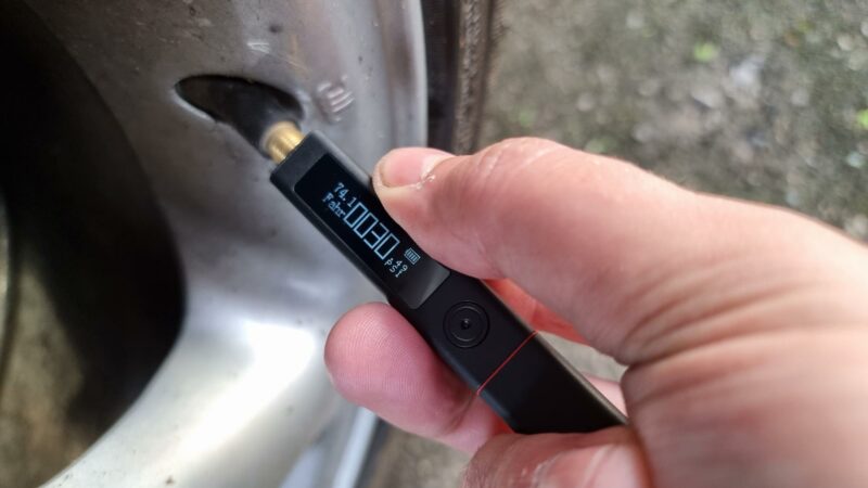 Norshire, norshire tyre pressure tool, tyre pressure, tyre pressure reader, atmospheric pressure reader, tyre gauge, motoring, motoring tool, motoring gadget, classic car, retro car, car and classic, carandclassic.com
