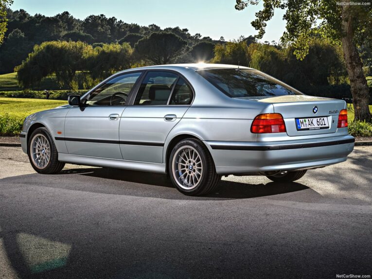 E39 5 Series, BMW E39, E39, BMW, BMW 5 series, classic BMW, retro BMW, german classic, youngtimer, classic car, retro car, modern classic, car and classic, carandclassic.com, motoring, automotive, E39 buying guide, starter classic