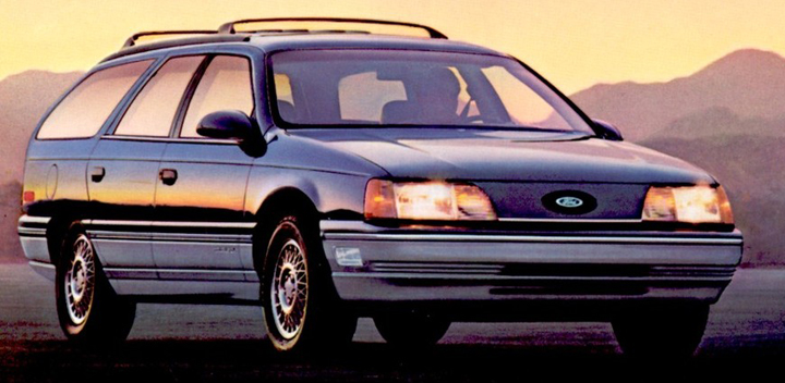  Ford Taurus: el coche es la estrella