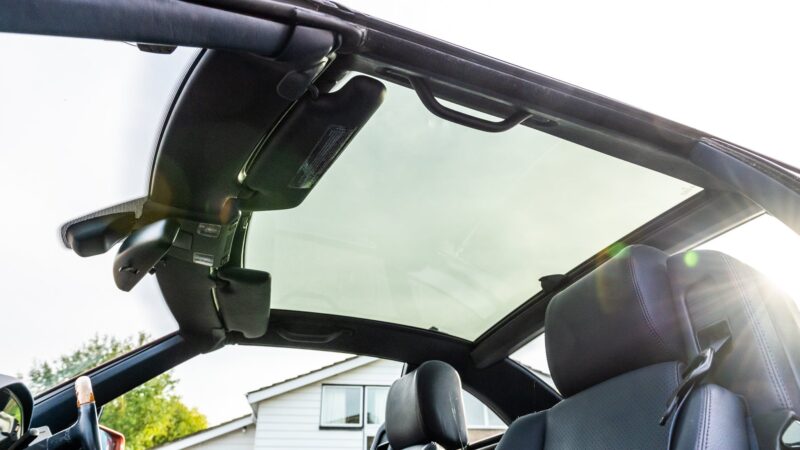 SL320, SL, Mercedes-Benz, Mercedes SL, Mercedes-Benz SL, R129, Mercedes R129, Designo edition, Mercedes-Benz Designo, roadster, modern classic, youngtimer, classic car, retro car, convertible, cabriolet, Mercedes cabriolet, classic, retro, straihgt-six, car and classic, carandclassic.com, car and classic auctions, SL320 for sale, SL320 for auction, Mercedes auction