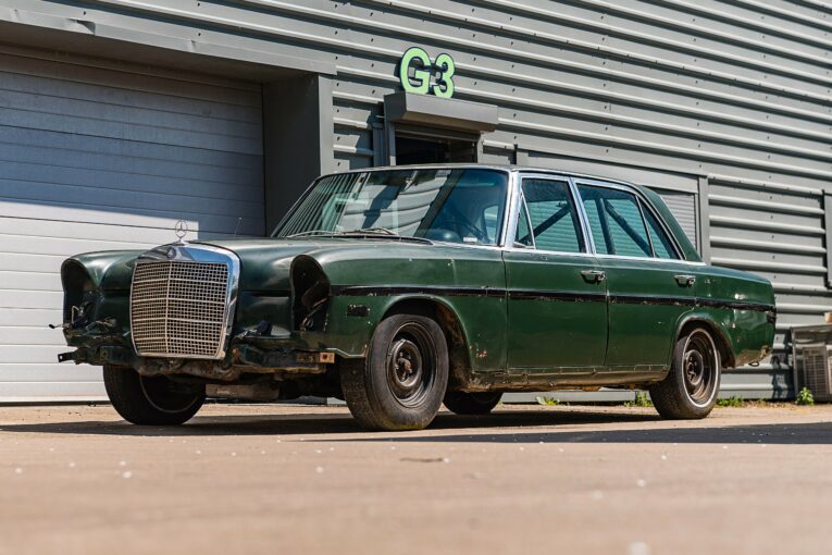 https://www.carandclassic.com/auctions/1970-mercedes-benz-300sel-63-project-car-8jYZ54