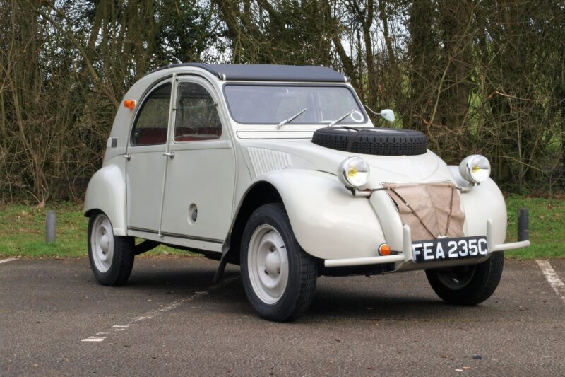 Citroën, Citroën 2CV, 2CV, Citroen, classic car, iconic car, retro car, motoring, automotive, retro, carandclassic, carandclassic.co.uk, Citroën 2CV Buying Guide, French car, Citroën 2CV Buyer's Guide