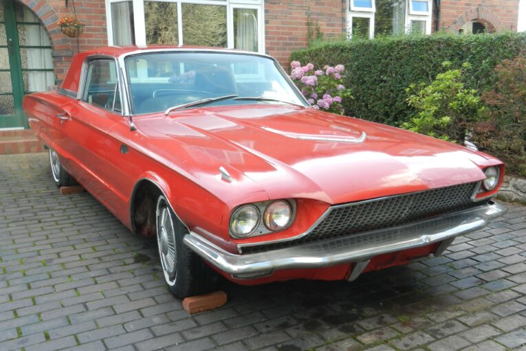 Ford, Thunderbird, Ford Thunderbird, '60s car, sixties, project car, restoration project, motoring, automotive, car and classic, carandclassic.co.uk, retro, classic, classic, v8, luxury car