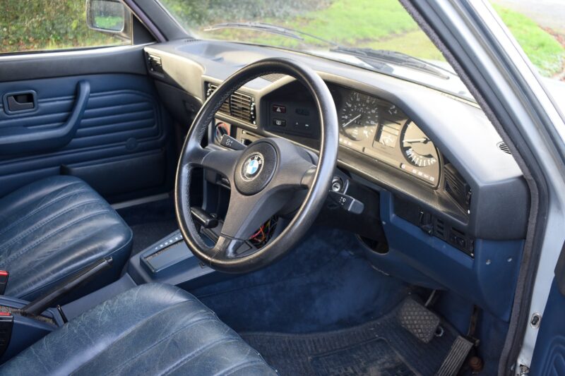 525e, BMW, e28, bmw e28, bmw 5 series, 5 series, classic bmw, retro bmw, bmw e28 project, bmw 525e, bmw e28, bmw e28 for sale, bmw e28 auction, car and classic, carandclassic.com, auction car, car and classic auction, motoring, automotive, project car, restoration project,
