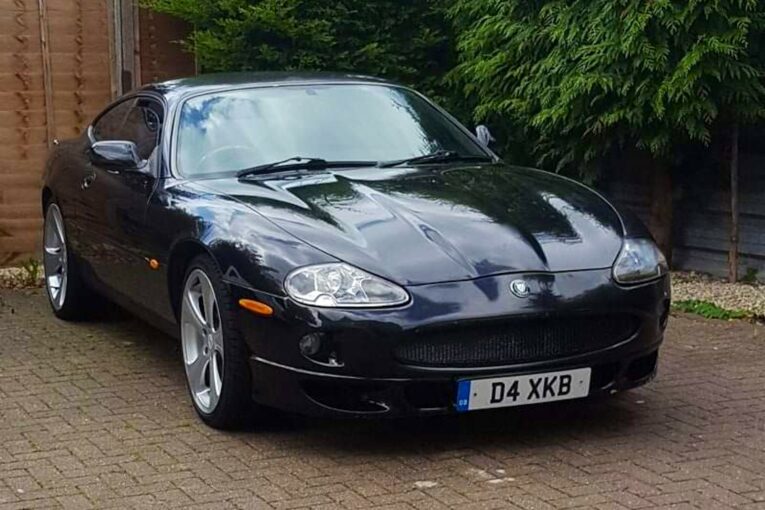 Jaguar, Xk8, Jaguar XK8, GT car, coupé, restoration project, motoring, automotive, car and classic, carandclassic.co.uk, retro, classic, British car, V8, '90s car, modern classic