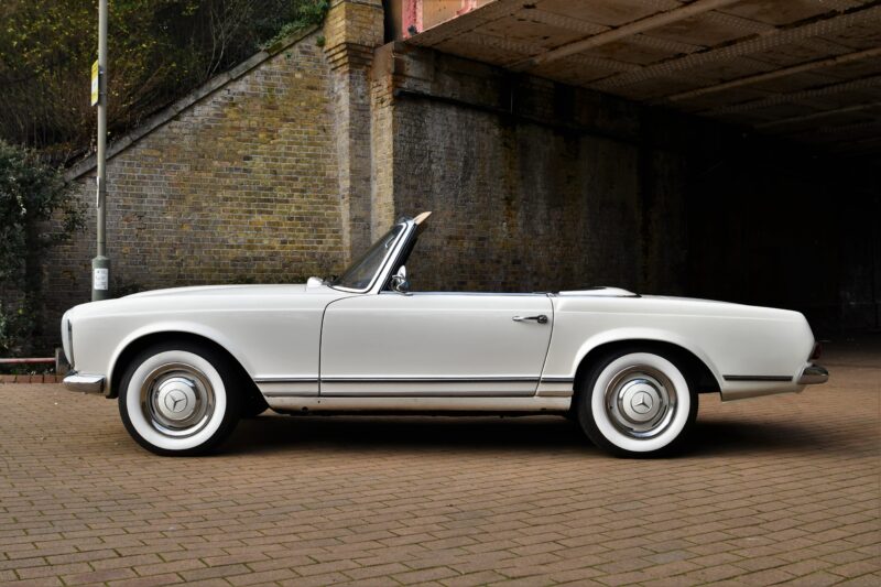 Mercedes, 230 SL, SL, Mercedes 230SL, Pagoda, Mercedes Pagoda, car and classic, car and classic auctions, carandclassic.co.uk, motoring, automotive, '60s car, auction, German car, motoring, automotive, classic, retro, roadster