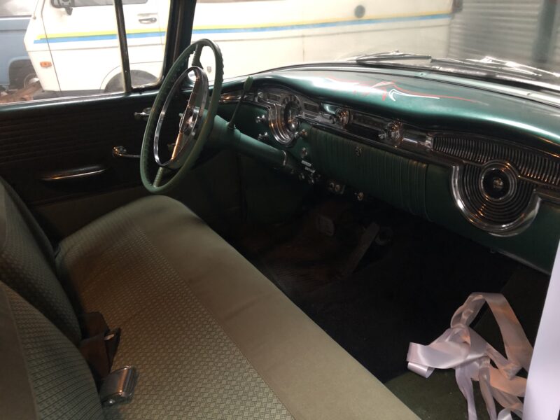 1955 Oldsmobile Super Rocket, Oldsmobile Rocket, Rocket, Rocket V8, Super V8, American car, 1955 car, classic american car, motoring, automotive, project, project car, project american car, restoration project, car and classic, carandclassic.com, retro,