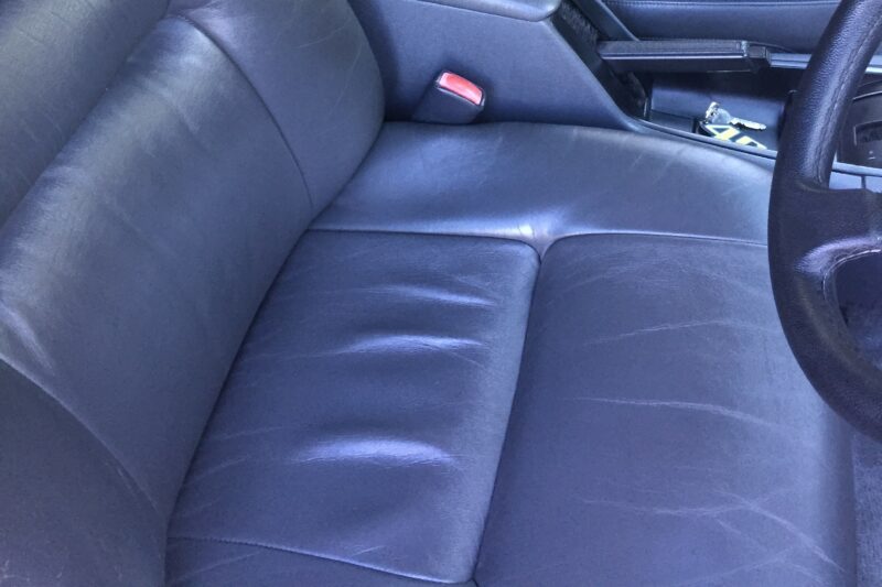 leather, leather food, leather care, Leather Care Cream, Autoglym, garage, tools, car and classic, carandclassic.co.uk, retro car, car mechanic, car restoration, motoring, automotive, tools, car detailing, car cleaning, Autoglym Leather Care Balm, leather balm, interior