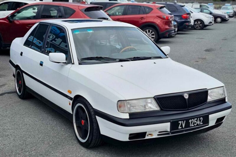Lancia, Dedra, Lancia Dedra HF Integrale, classic car, retro car, motoring, automotive, car and classic, carandclassic.co.uk, modern classic, rare, '90s car, Italian car, saloon, sports saloon, turbo