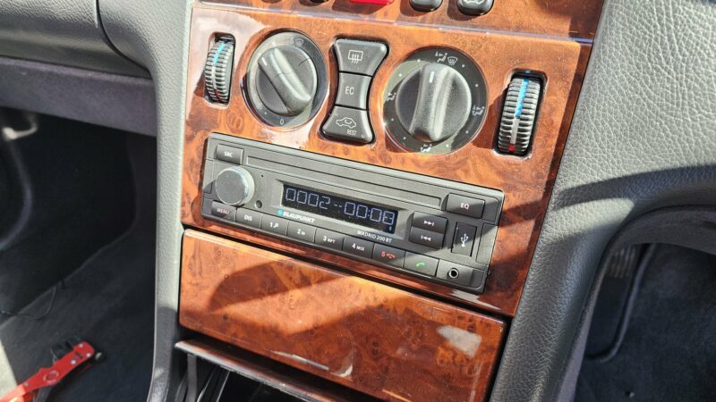 Blaupunkt, Blaupunkt Madrid, Blaupunkt Madrid 200BT, Madrid 200BT, car stereo, car stereo upgrade, car stereo system, classic car stereo, project car, in car entertainment, classic car, retro car, motoring, automotive, car and classic, carandclassic.com