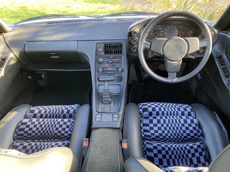 Porsche 928, 928, Porsche 928, 928 V8, V8 Porsche, V8 classic, classic car, retro car, risky business, youngtimer, motoring, automotive, gt car, car and classic, carandclassic.com