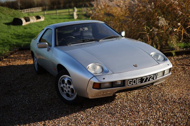 Porsche 928, 928, Porsche 928, 928 V8, V8 Porsche, V8 classic, classic car, retro car, risky business, youngtimer, motoring, automotive, gt car, car and classic, carandclassic.com