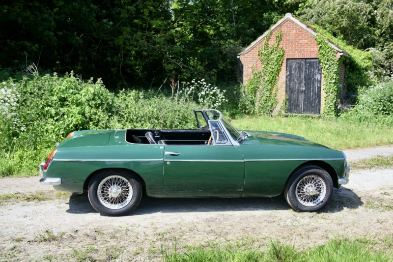 B, MG, MGB, B-Series, project car, restoration project, motoring, automotive, car and classic, carandclassic.co.uk, retro, classic, retro, '60s car, British car, roadster, convertible