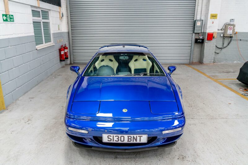 Lotus, Esprit, Lotus Esprit, Lotus Esprit V8 GT, V8, British car, sports car, car and classic, car and classic auctions, carandclassic.co.uk, motoring, automotive, '90s car, auction, motoring, automotive, classic, retro, Giorgetto Giugiaro, Series 4