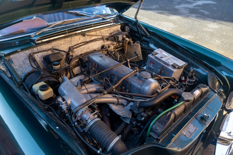 220SE, classic car, retro car, project car, rolling restoration, mercedes, benz, mercedes-benz, classic mercedes, car and classic, carandclassi.com, car and classic auctions