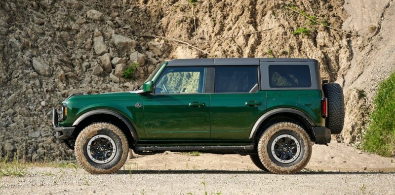 Bronco, Ford Bronco, Ford Bronco 4x4, 4x4, Ford, Ford 4x4, bronco pickup, bronco roadster, bronco suv, V8 Bronco, V8, Ford Motor Company, American car, classic car, hot rod, motoring, automotive, car and classic, carandclassic.com, retro, classic,